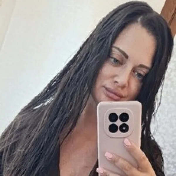 Аня